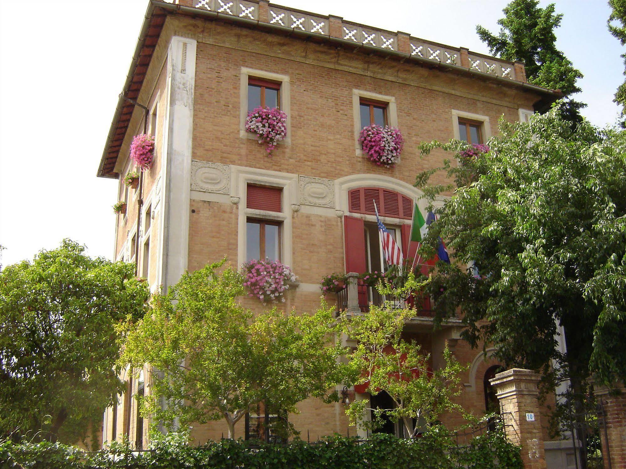 Villa Elda Boutique Hotel Сиена Экстерьер фото