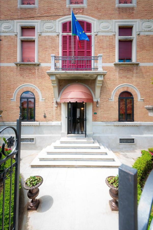 Villa Elda Boutique Hotel Сиена Экстерьер фото